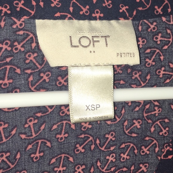 Ann Taylor LOFT Anchor Print Blouse XSP V-neckline - Picture 6 of 7